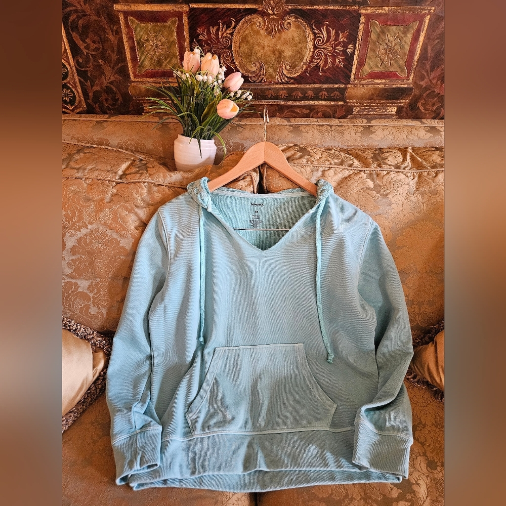 NWOT Sonoma Light Blue Hooded Pullover Sweatshirt